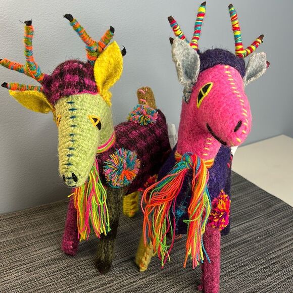 Abrazo Style Folk Art Handmade Reindeer Mexico Set of 2 - Picture 8 of 10